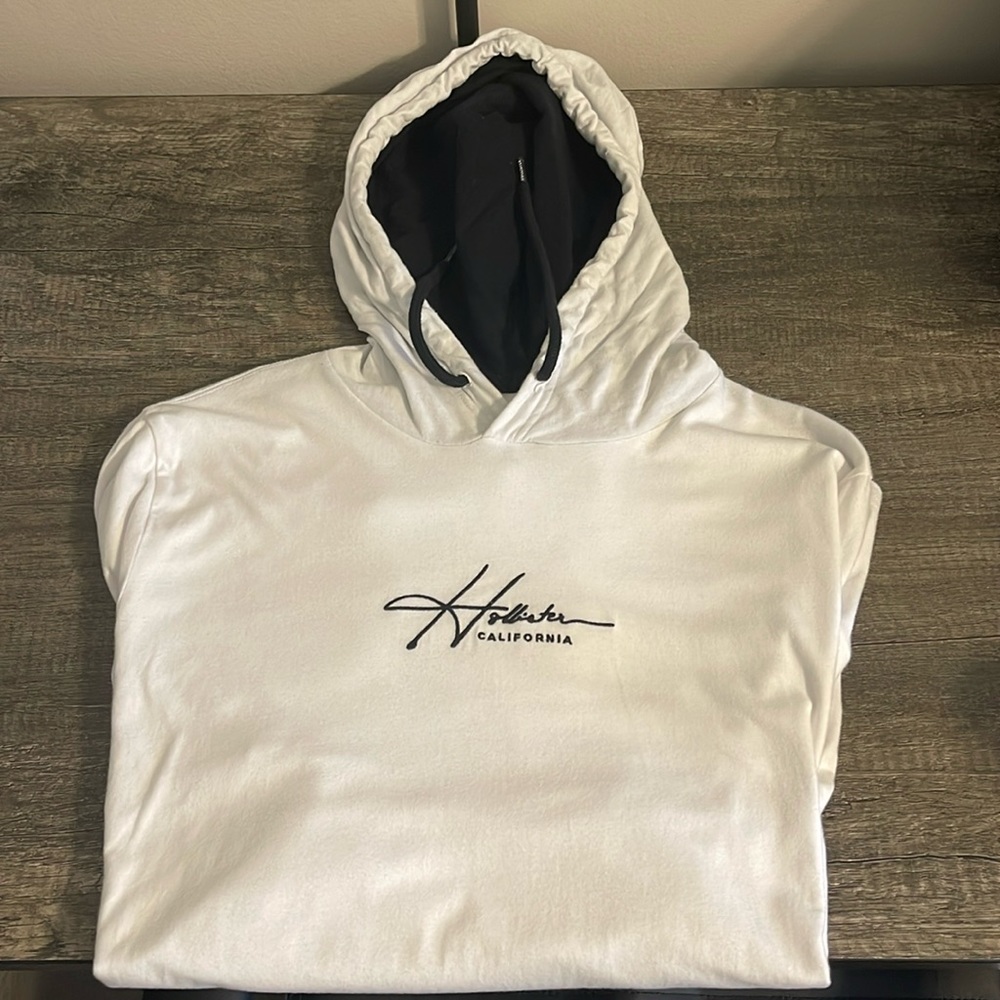 Hollister Hooded Tee